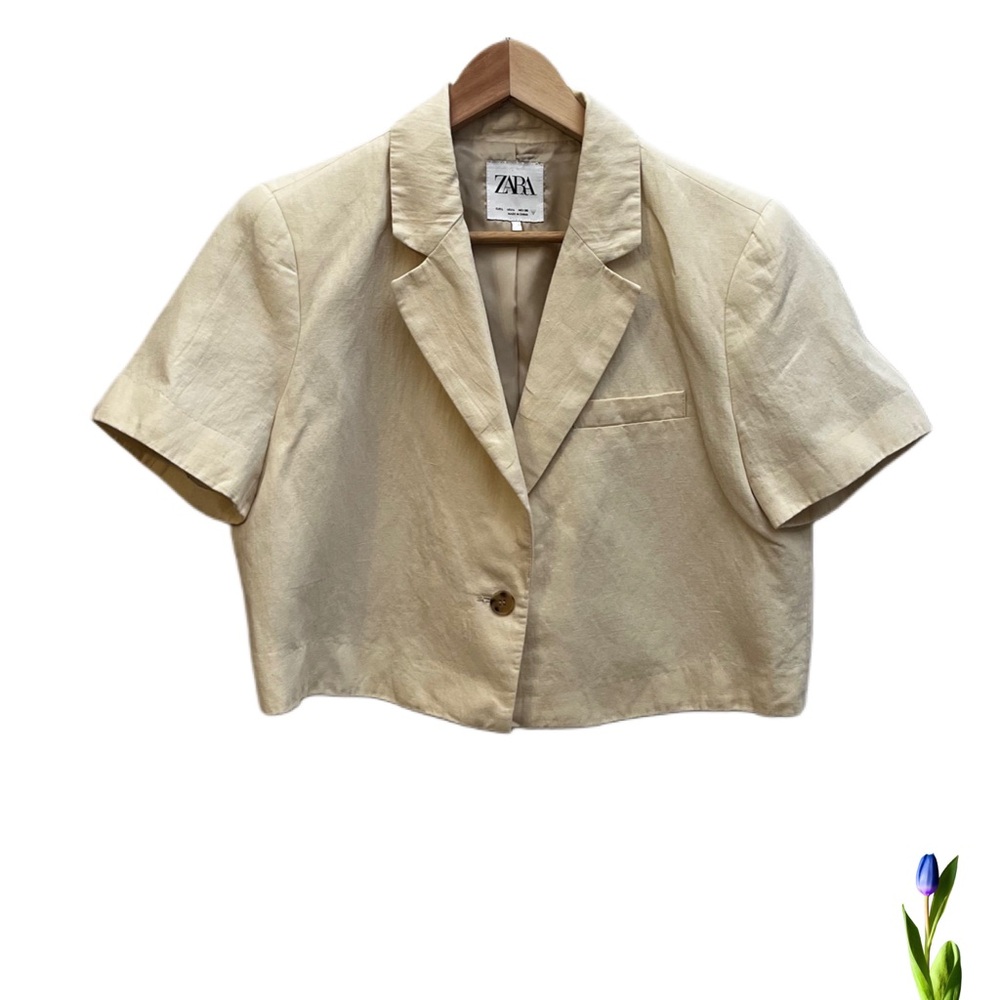 Zara Cropped Short Sleeve Blazer in Light Beige Linen blend